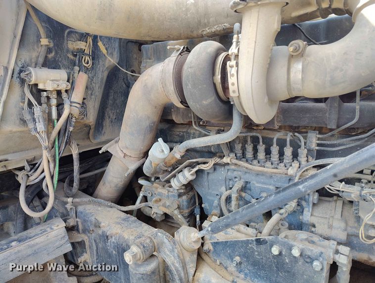 image for item ED0158 1995 Mack RD600 water truck