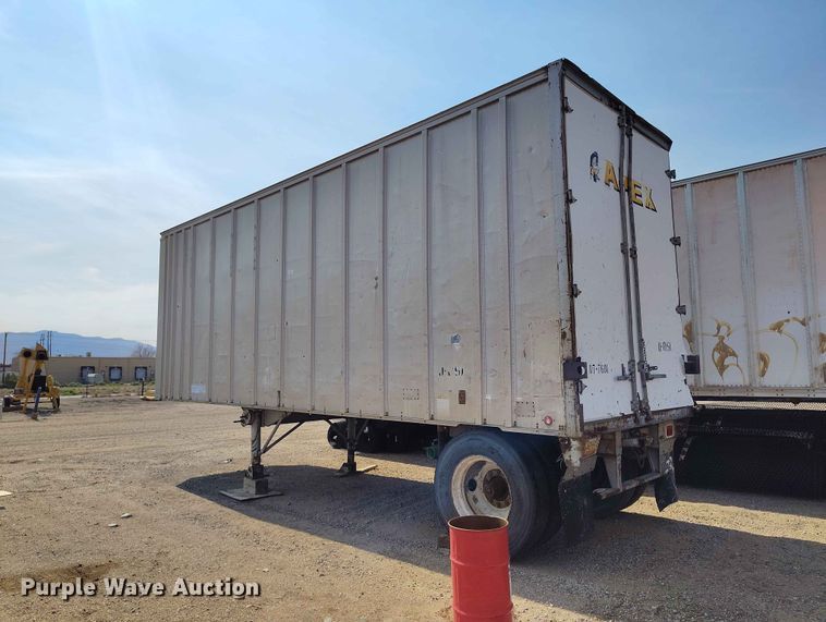 image for item ED0161 1976 Trailmoblie D51 dry van trailer