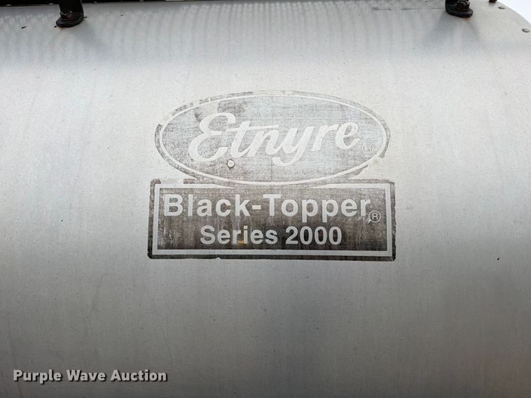 image for item ED5310 1994 Chevrolet Kodiak oil distributor truck