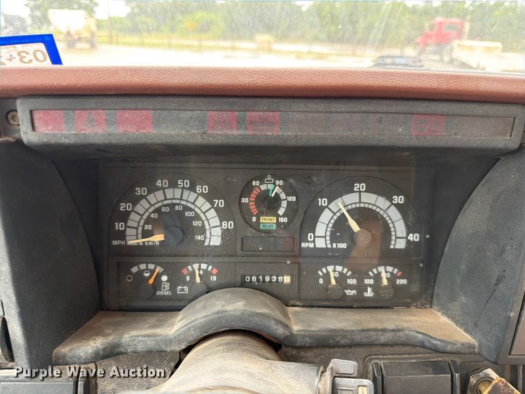image for item ED5310 1994 Chevrolet Kodiak oil distributor truck