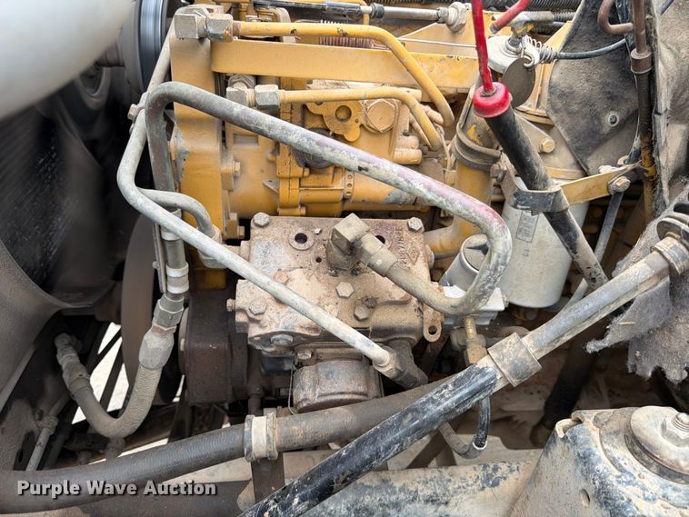 image for item ED5310 1994 Chevrolet Kodiak oil distributor truck