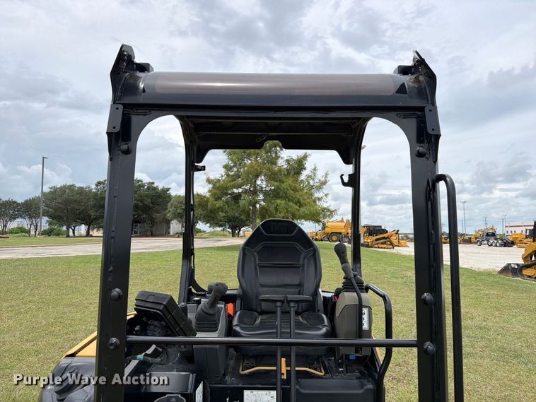 image for item ED5311 2022 Caterpillar 303 CR Mini excavator