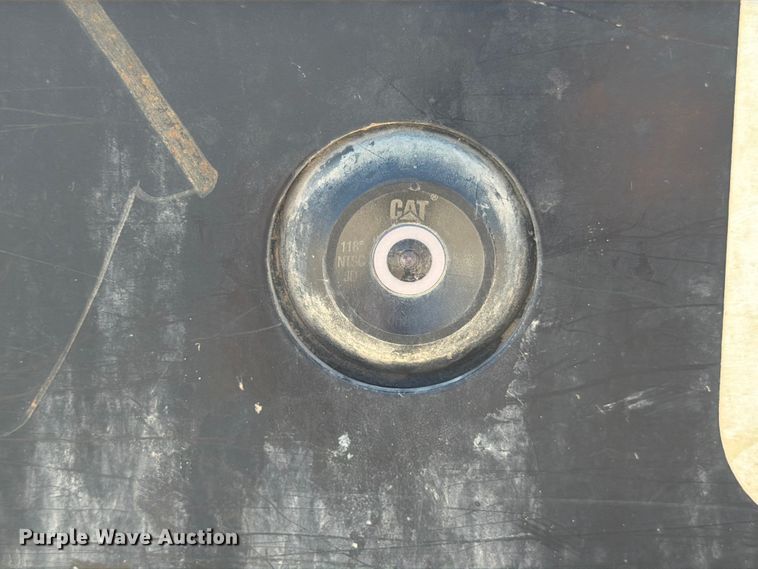 image for item ED5339 2019 Caterpillar 272D2 XHP skid steer loader