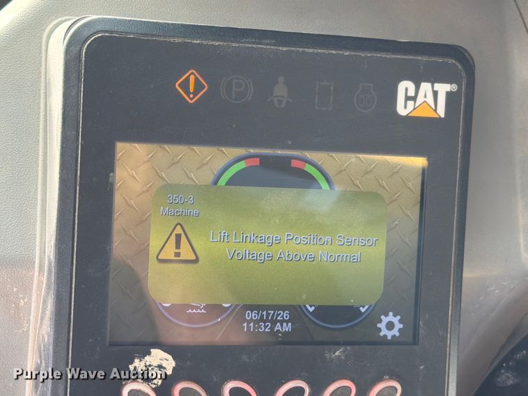 image for item ED5339 2019 Caterpillar 272D2 XHP skid steer loader
