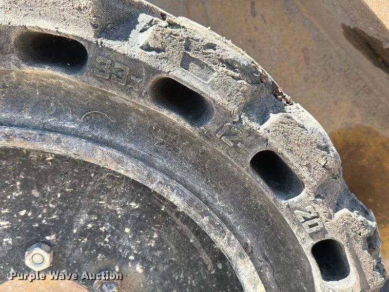 image for item ED5339 2019 Caterpillar 272D2 XHP skid steer loader