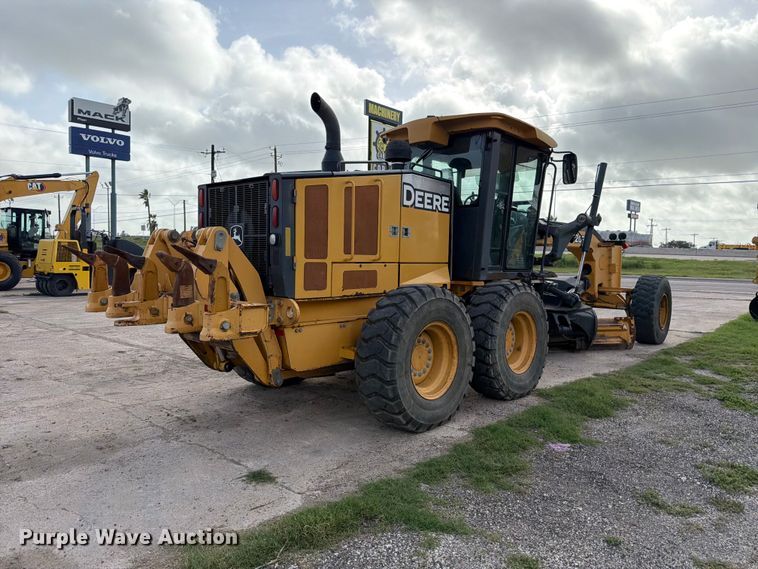 image for item ED5344 2013 John Deere 772G motor grader