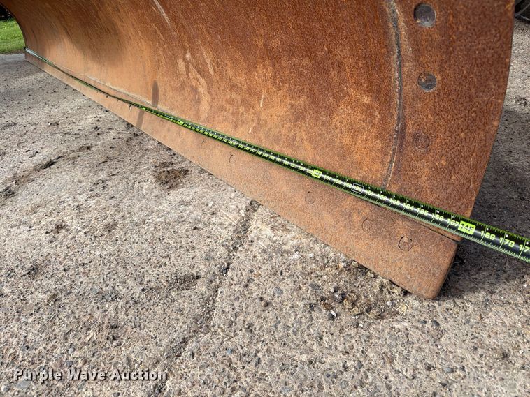 image for item ED5344 2013 John Deere 772G motor grader