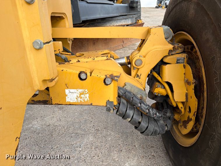 image for item ED5344 2013 John Deere 772G motor grader