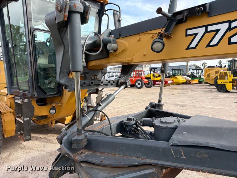 image for item ED5344 2013 John Deere 772G motor grader