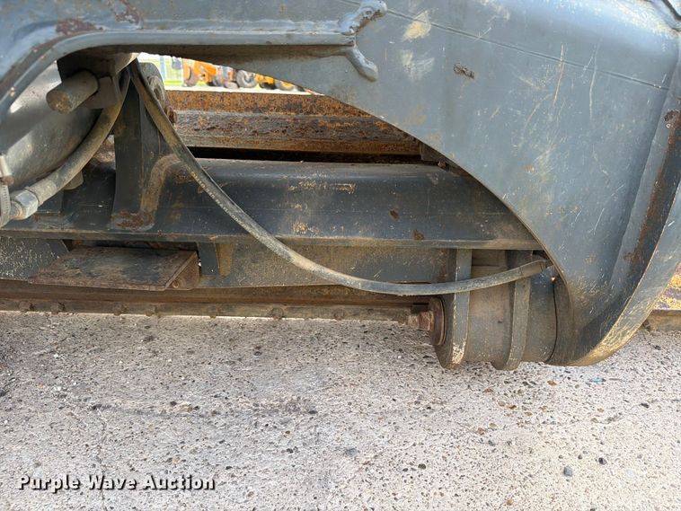 image for item ED5344 2013 John Deere 772G motor grader