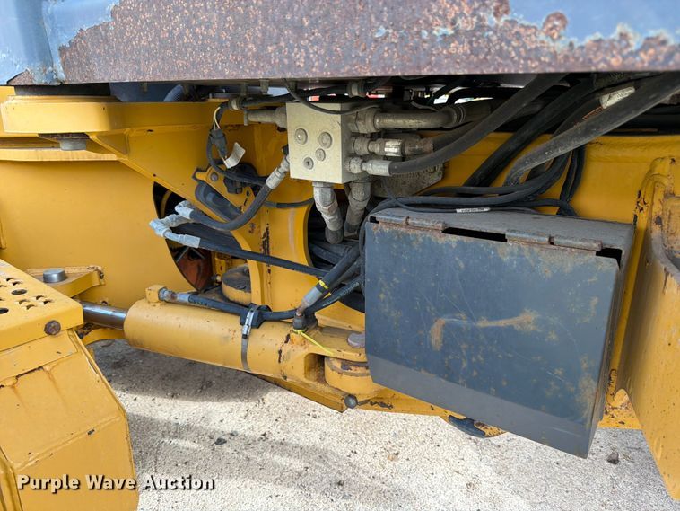 image for item ED5344 2013 John Deere 772G motor grader