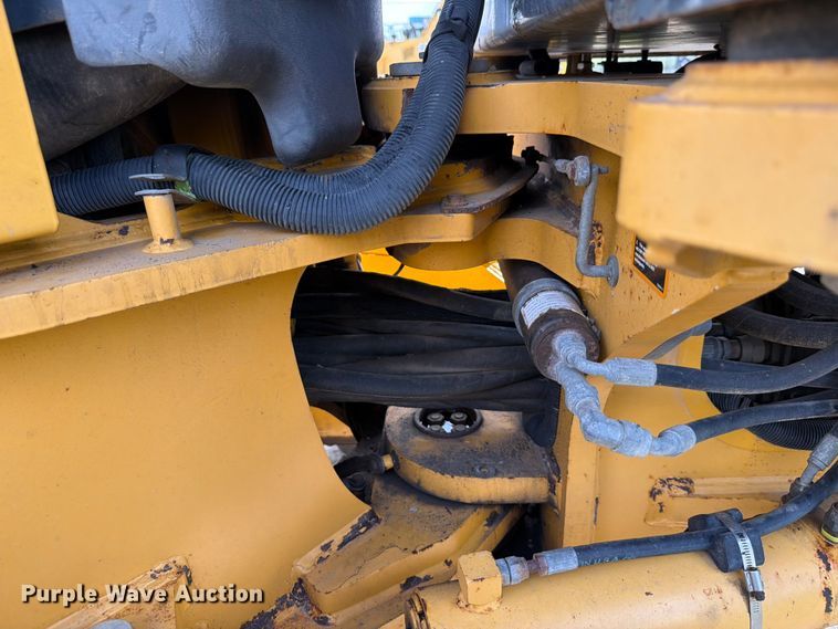 image for item ED5344 2013 John Deere 772G motor grader