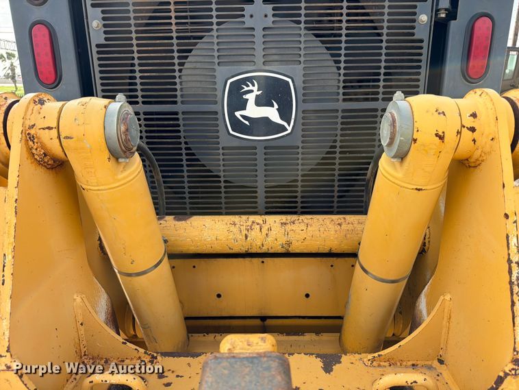 image for item ED5344 2013 John Deere 772G motor grader