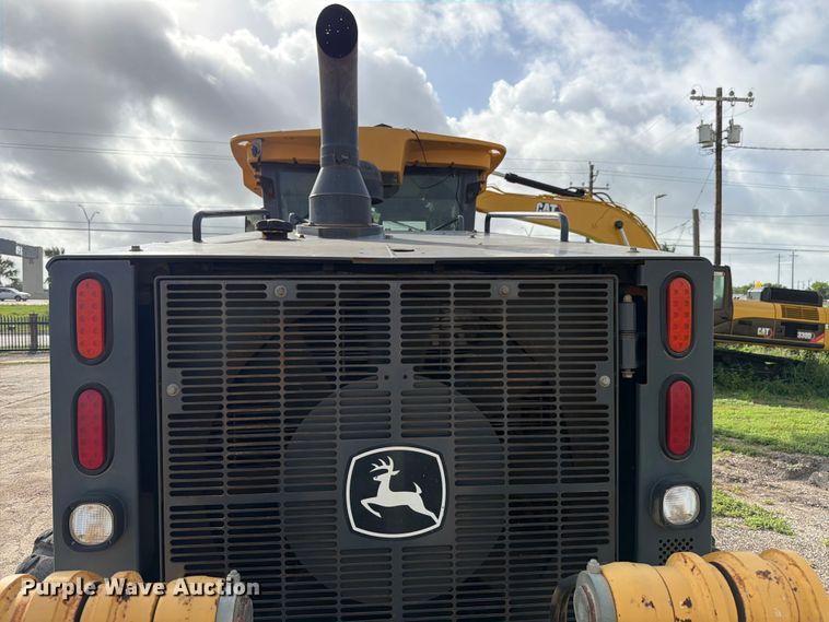 image for item ED5344 2013 John Deere 772G motor grader