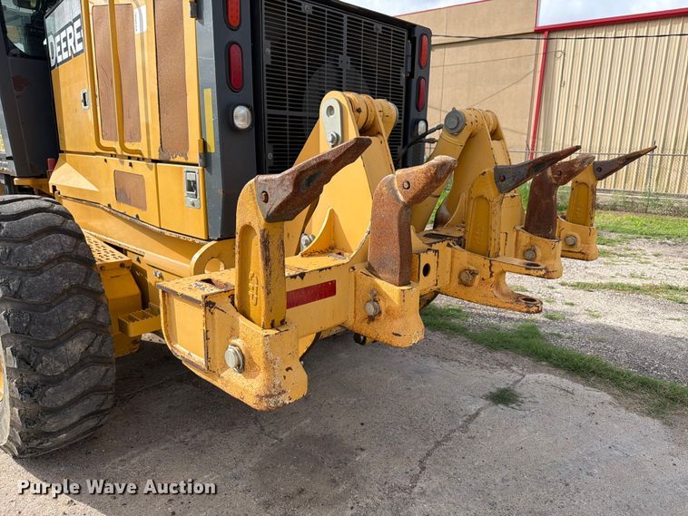 image for item ED5344 2013 John Deere 772G motor grader