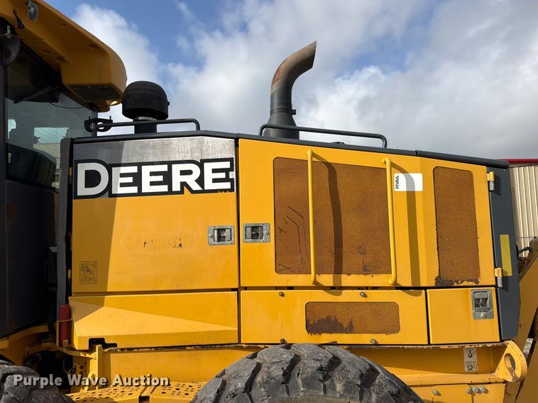 image for item ED5344 2013 John Deere 772G motor grader