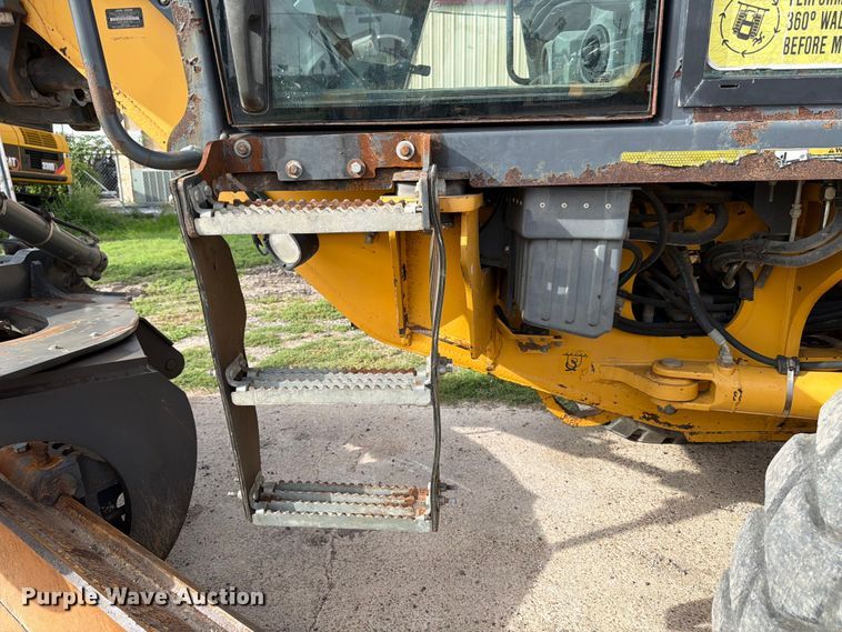 image for item ED5344 2013 John Deere 772G motor grader
