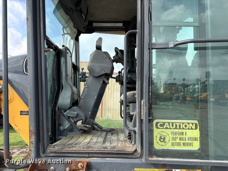 image for item ED5344 2013 John Deere 772G motor grader