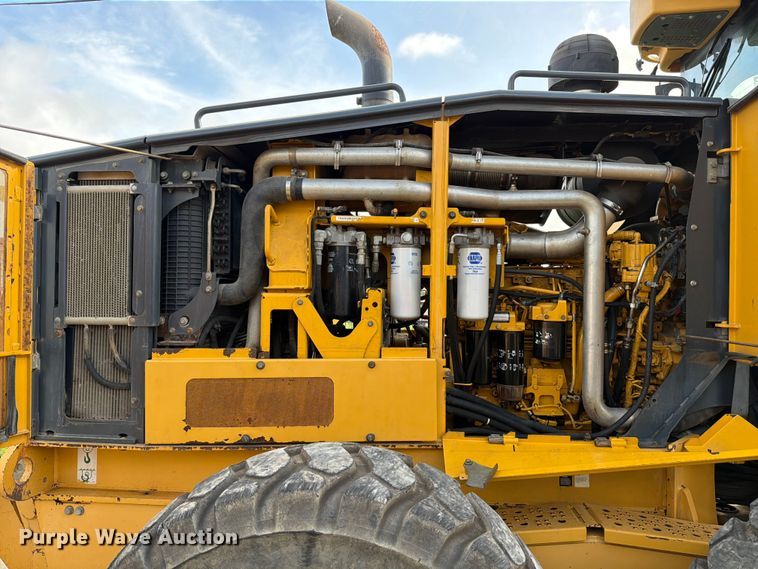 image for item ED5344 2013 John Deere 772G motor grader