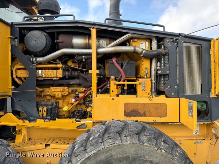 image for item ED5344 2013 John Deere 772G motor grader