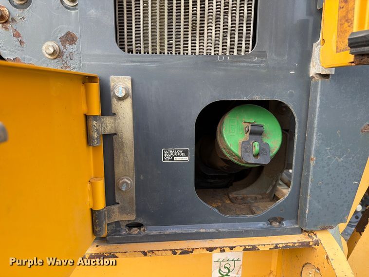 image for item ED5344 2013 John Deere 772G motor grader