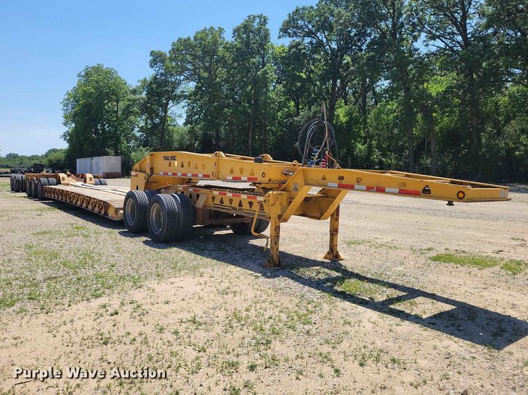 image for item EE1047 2010 Trail King lowboy equipment trailer