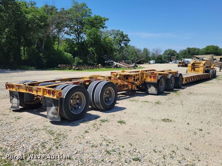 image for item EE1047 2010 Trail King lowboy equipment trailer