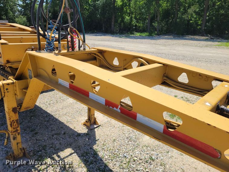 image for item EE1047 2010 Trail King lowboy equipment trailer