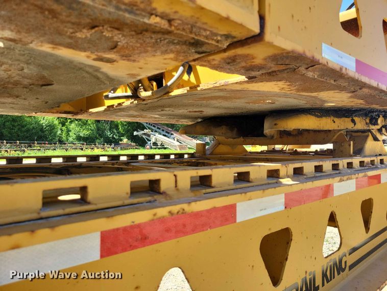image for item EE1047 2010 Trail King lowboy equipment trailer