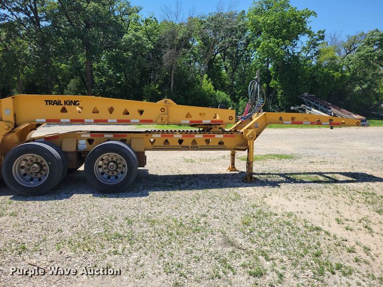 image for item EE1047 2010 Trail King lowboy equipment trailer