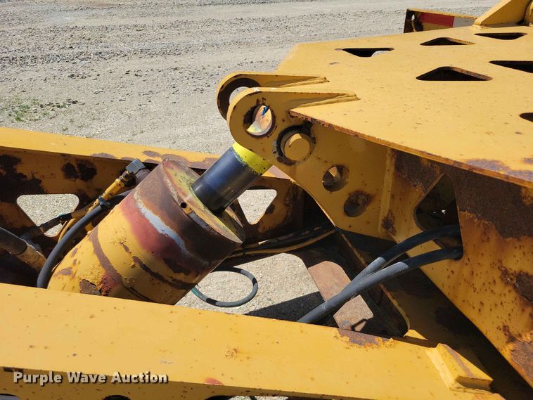image for item EE1047 2010 Trail King lowboy equipment trailer