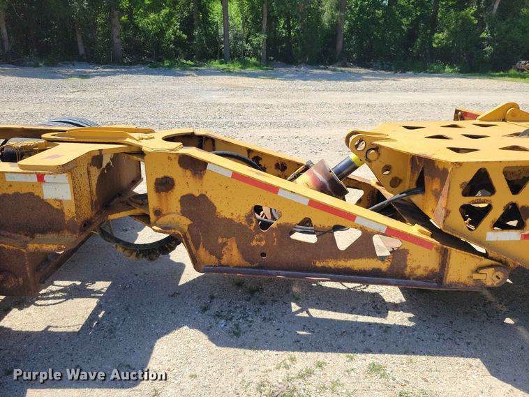 image for item EE1047 2010 Trail King lowboy equipment trailer