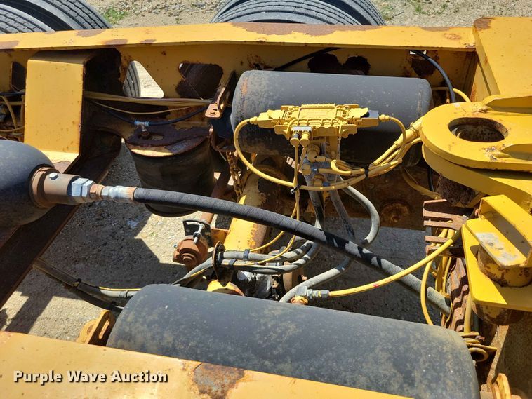 image for item EE1047 2010 Trail King lowboy equipment trailer