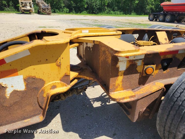 image for item EE1047 2010 Trail King lowboy equipment trailer