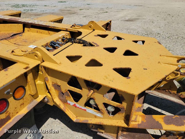 image for item EE1047 2010 Trail King lowboy equipment trailer