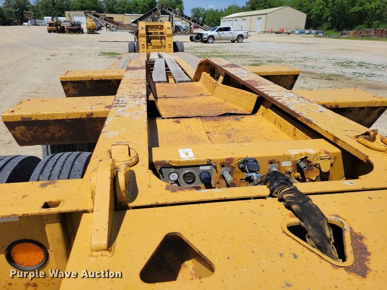 image for item EE1047 2010 Trail King lowboy equipment trailer
