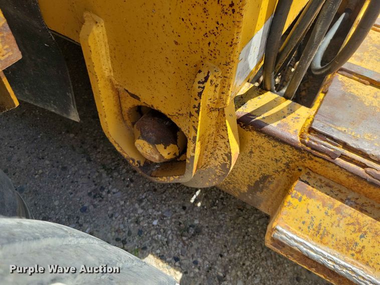 image for item EE1047 2010 Trail King lowboy equipment trailer
