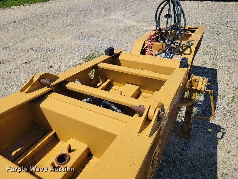 image for item EE1047 2010 Trail King lowboy equipment trailer