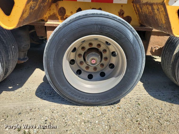 image for item EE1047 2010 Trail King lowboy equipment trailer