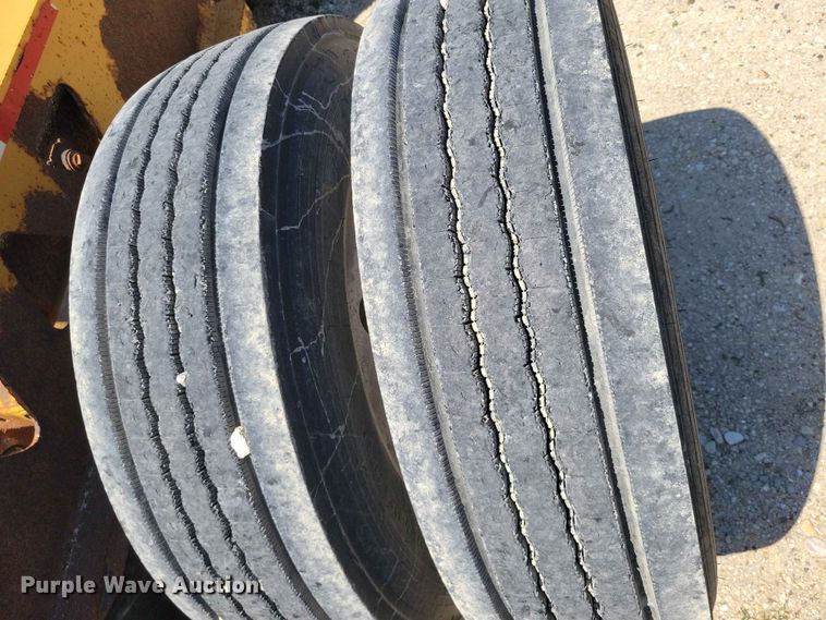 image for item EE1047 2010 Trail King lowboy equipment trailer