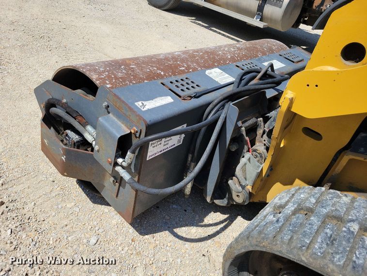 image for item EE1092 2003 Alitec CR73AS skid steer vibratory roller