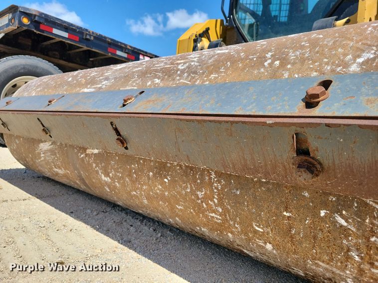 image for item EE1092 2003 Alitec CR73AS skid steer vibratory roller