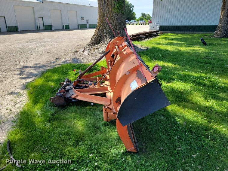 image for item EE1095 Henderson 10x42 (3) snow plows