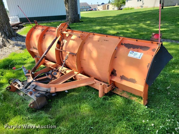 image for item EE1095 Henderson 10x42 (3) snow plows