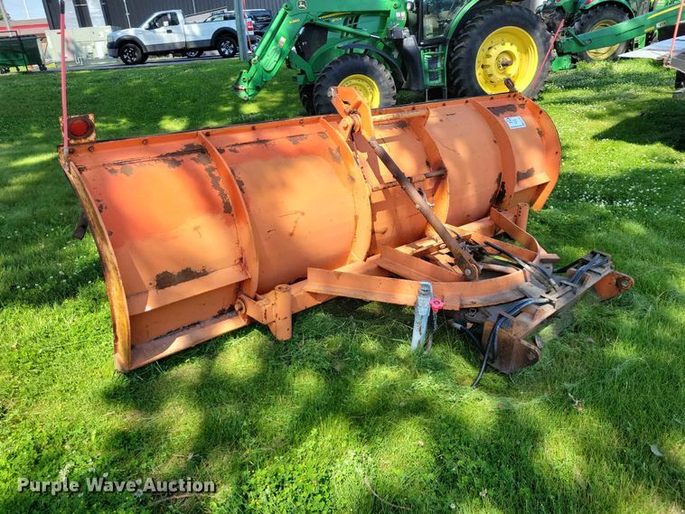 image for item EE1095 Henderson 10x42 (3) snow plows