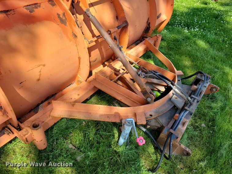 image for item EE1095 Henderson 10x42 (3) snow plows