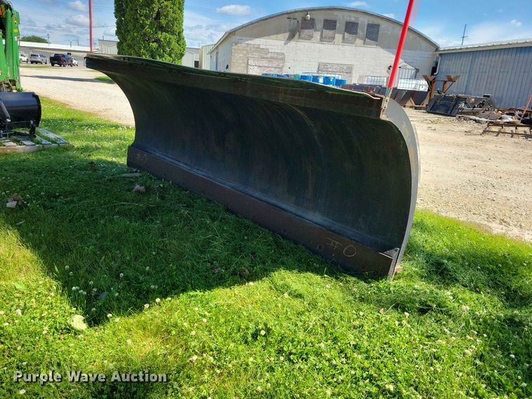 image for item EE1095 Henderson 10x42 (3) snow plows