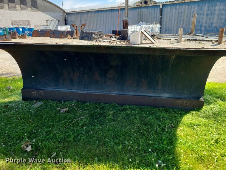 image for item EE1095 Henderson 10x42 (3) snow plows