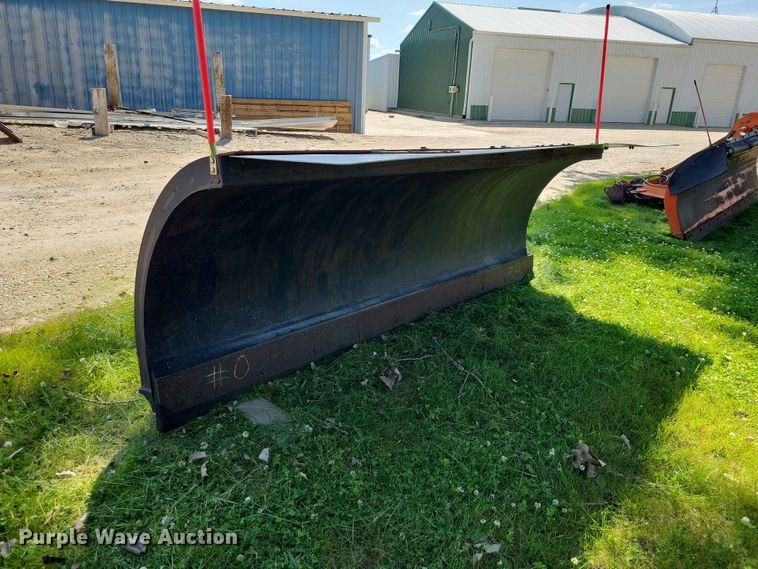 image for item EE1095 Henderson 10x42 (3) snow plows