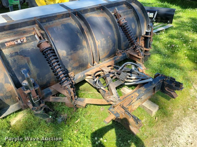 image for item EE1095 Henderson 10x42 (3) snow plows